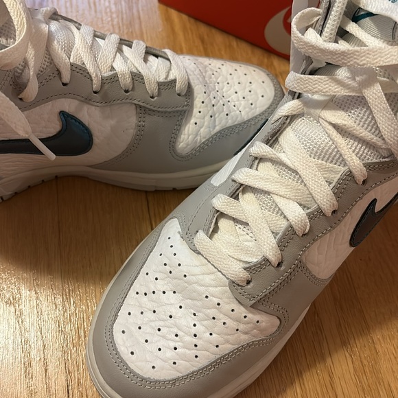 Nike Dunk High - Picture 8 of 9